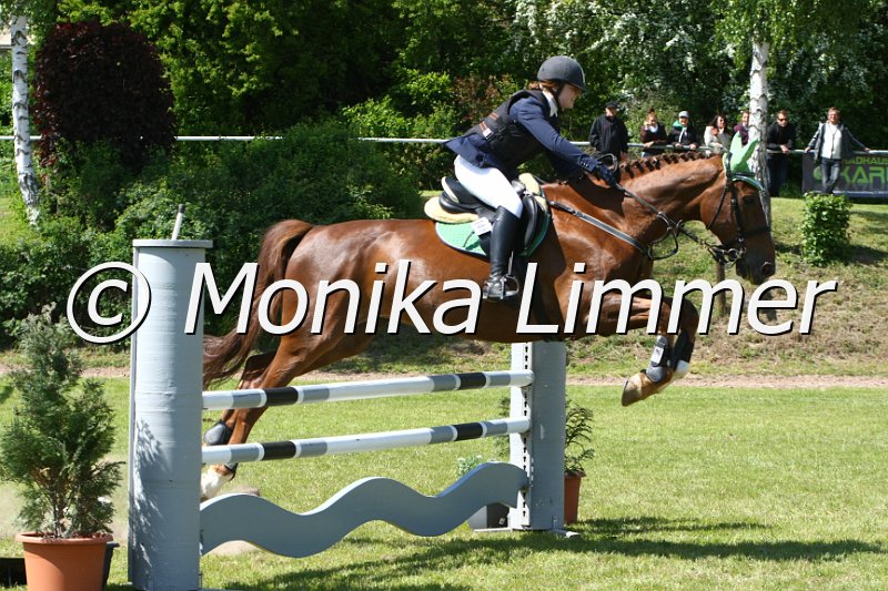 204M1193_Graefin T_Spring_Ax.JPG